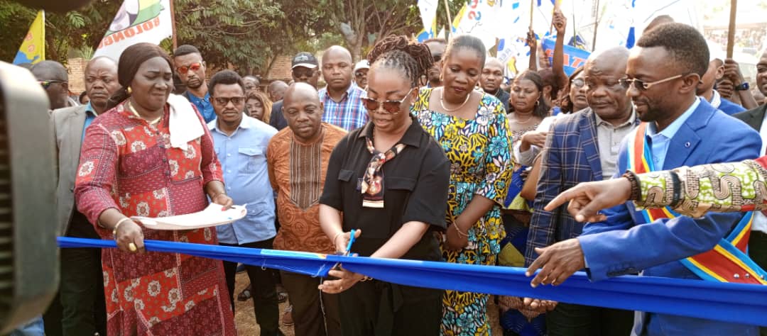 Kisangani : Madeleine Nikomba inaugure le pont Kachuya, la commune Kisangani honorée.